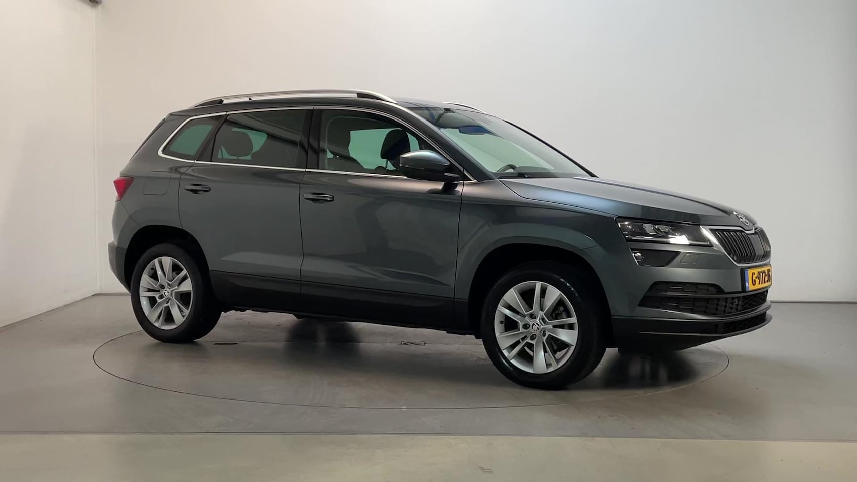 Skoda Karoq - 1.5 TSI 150pk DSG ACT Business Edition LED Camera DAB+ Navigatie - AutoWereld.nl