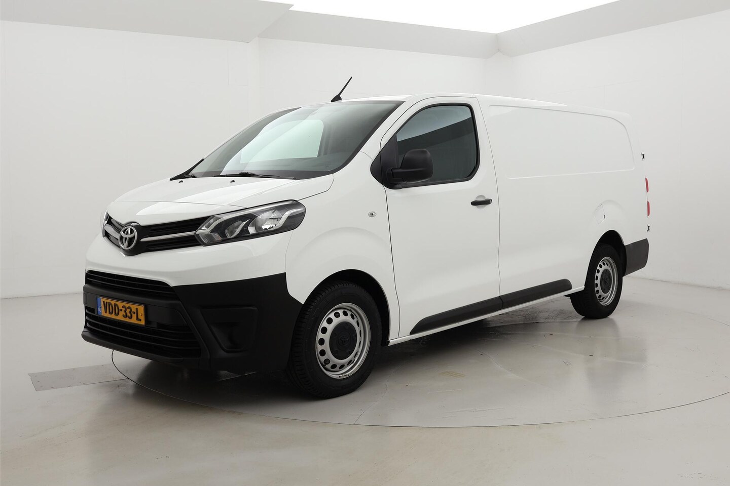 Toyota PROACE Long Worker - 1.5 D-4D Cool Comfort Trekhaak - AutoWereld.nl