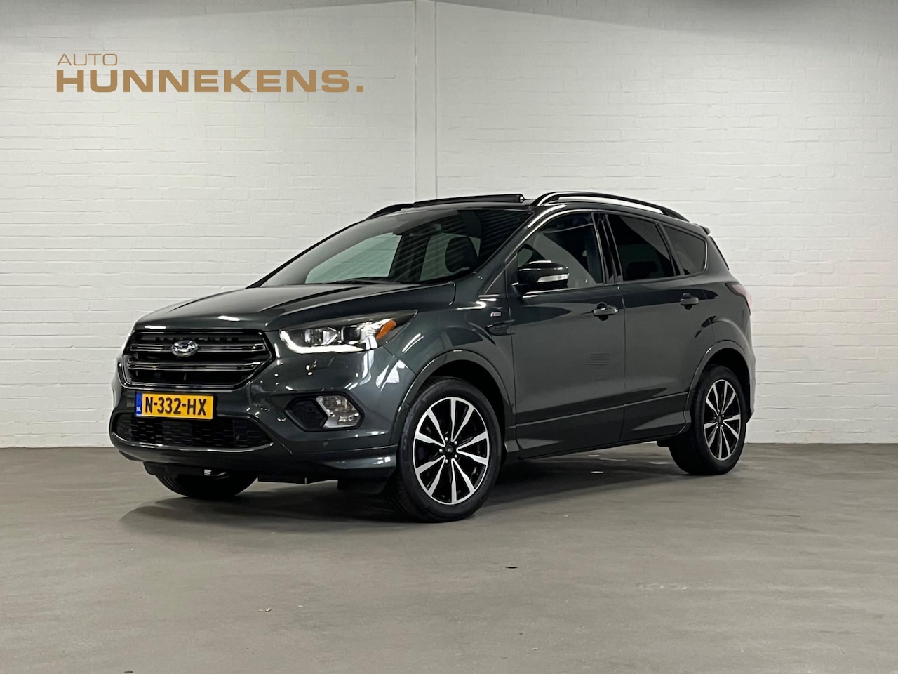 Ford Kuga - 1.5 EcoBoost ST Line | Trekhaak | Open dak | SONY | Navigatie | Stoel-/Stuur verwarming | - AutoWereld.nl