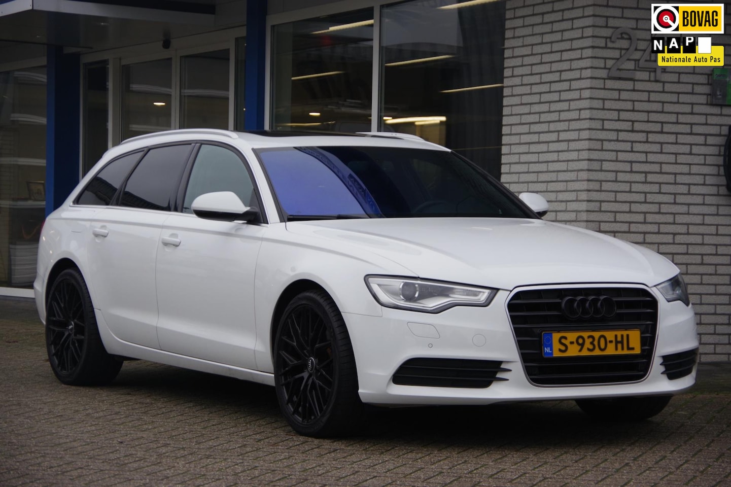 Audi A6 Avant - 2.0 TFSI S-line Panoramadak Camera Leer Xenon/LED 20" - AutoWereld.nl