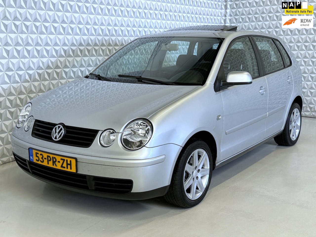 Volkswagen Polo - 1.4-16V FSI Athene Airco Cruise Schuifdak (2004) - AutoWereld.nl