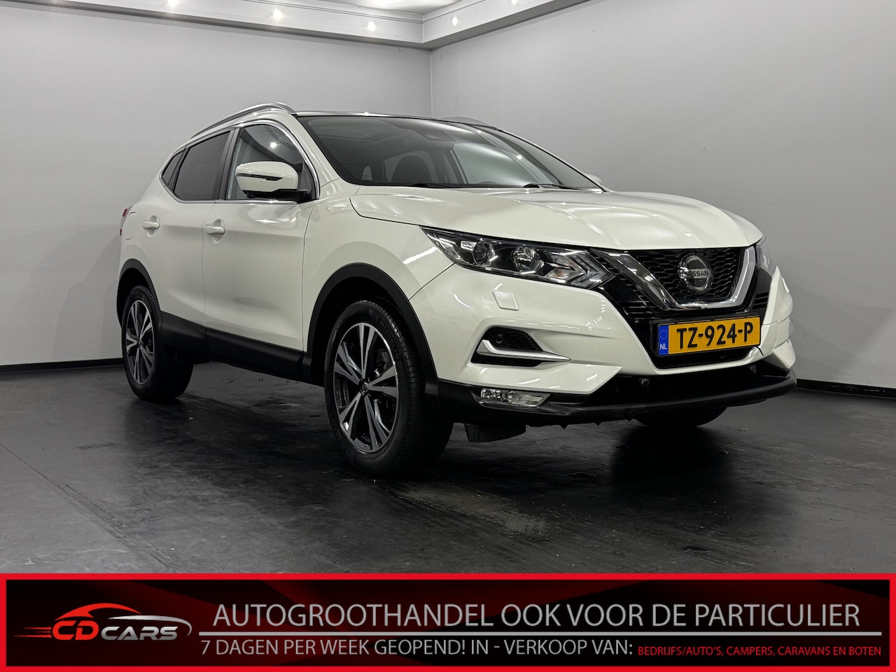 Nissan Qashqai - 1.2 N-Connecta 360 Camera, Navi, Pano, Keyless start, Cruise control, Clima - AutoWereld.nl