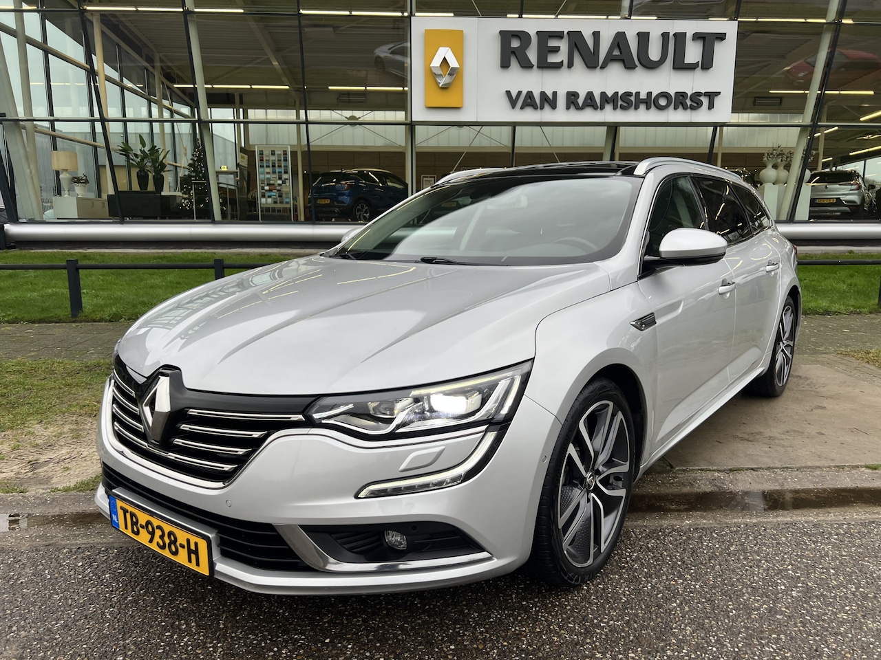 Renault Talisman Estate - 1.6 TCe Intens / Panorama dak/ Trekhaak weg klapbaar / 4 Control / Stoel+Stuurverw. / Lane - AutoWereld.nl