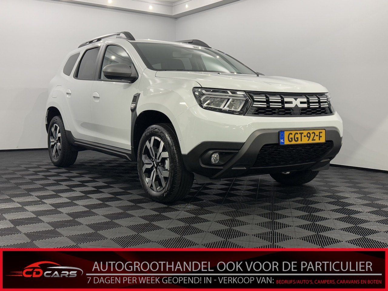 Dacia Duster - 1.3 TCe 130 Journey Clima, Navi, Camera, Cruise control, Stoelverwarming, 3 jaar garantie - AutoWereld.nl