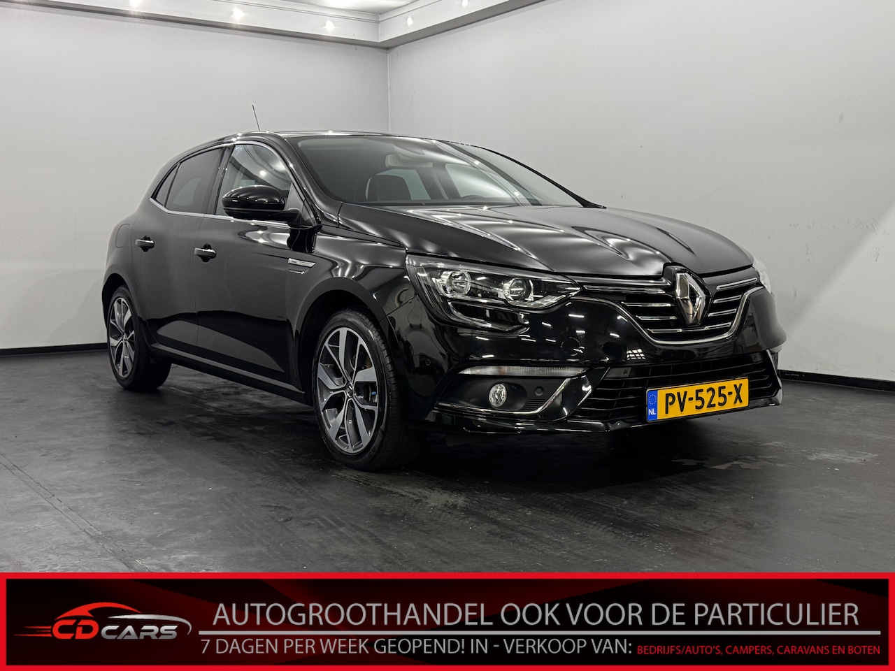 Renault Mégane - 1.2 TCe Bose Half leder, Camera, Navi, Keyless start, Virtual desk, Bose gleluidsysteem - AutoWereld.nl