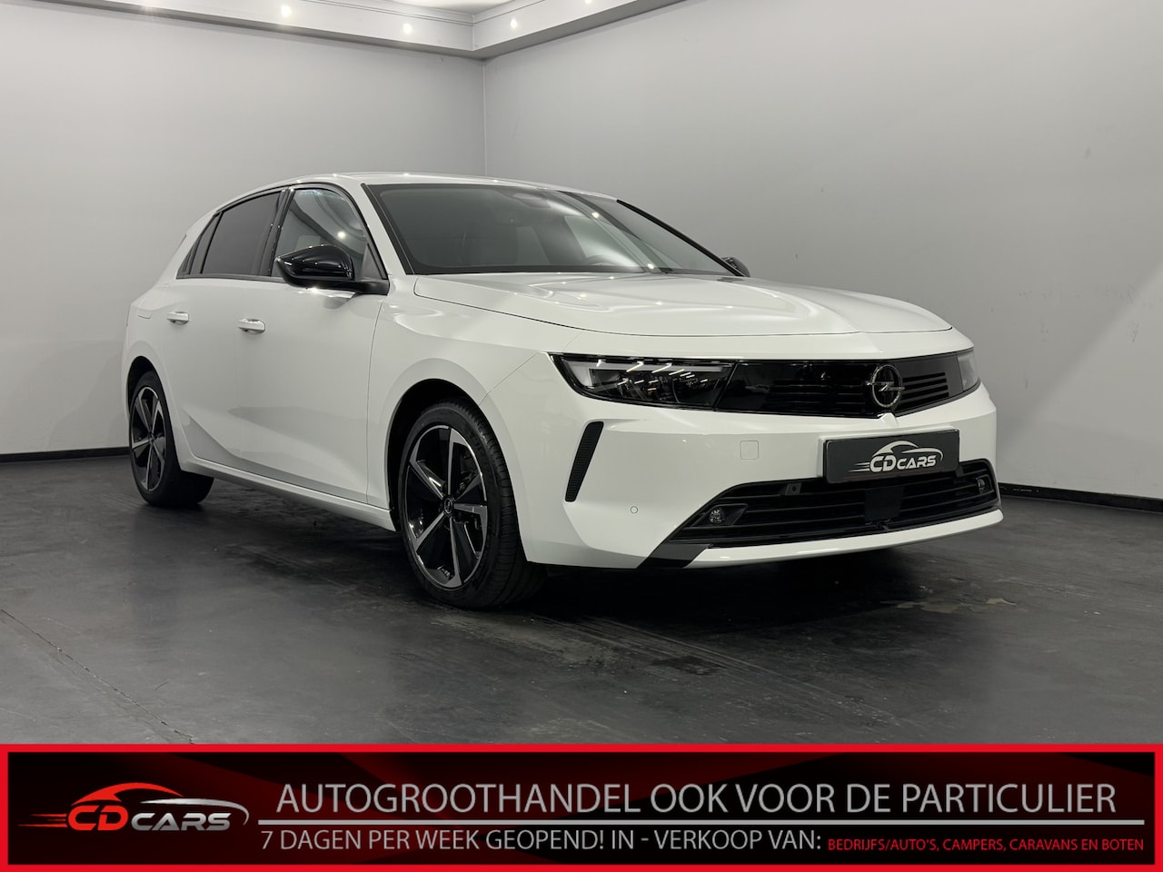 Opel Astra - 1.6 Hybrid Elegance Plug-in Half leder, Camera, Apple carplay, Cruise conrtol adaptie, Key - AutoWereld.nl