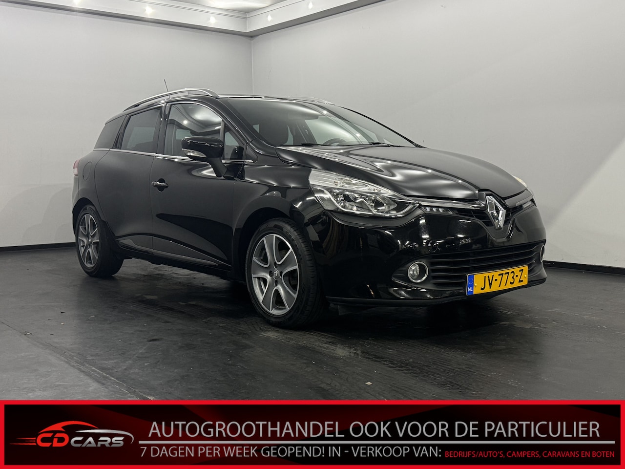 Renault Clio Estate - 0.9 TCe Night&Day Navi, Parkeer sensoren, Cruise control, A start stop, Keyless start - AutoWereld.nl