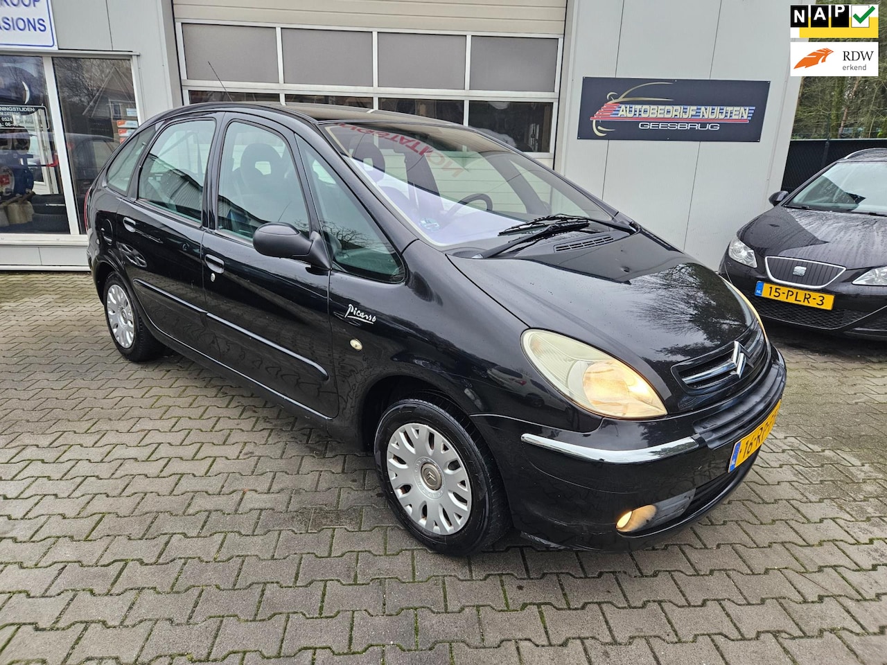 Citroën Xsara Picasso - 1.8i-16V Attraction AIRCO..TREKHAAK - AutoWereld.nl