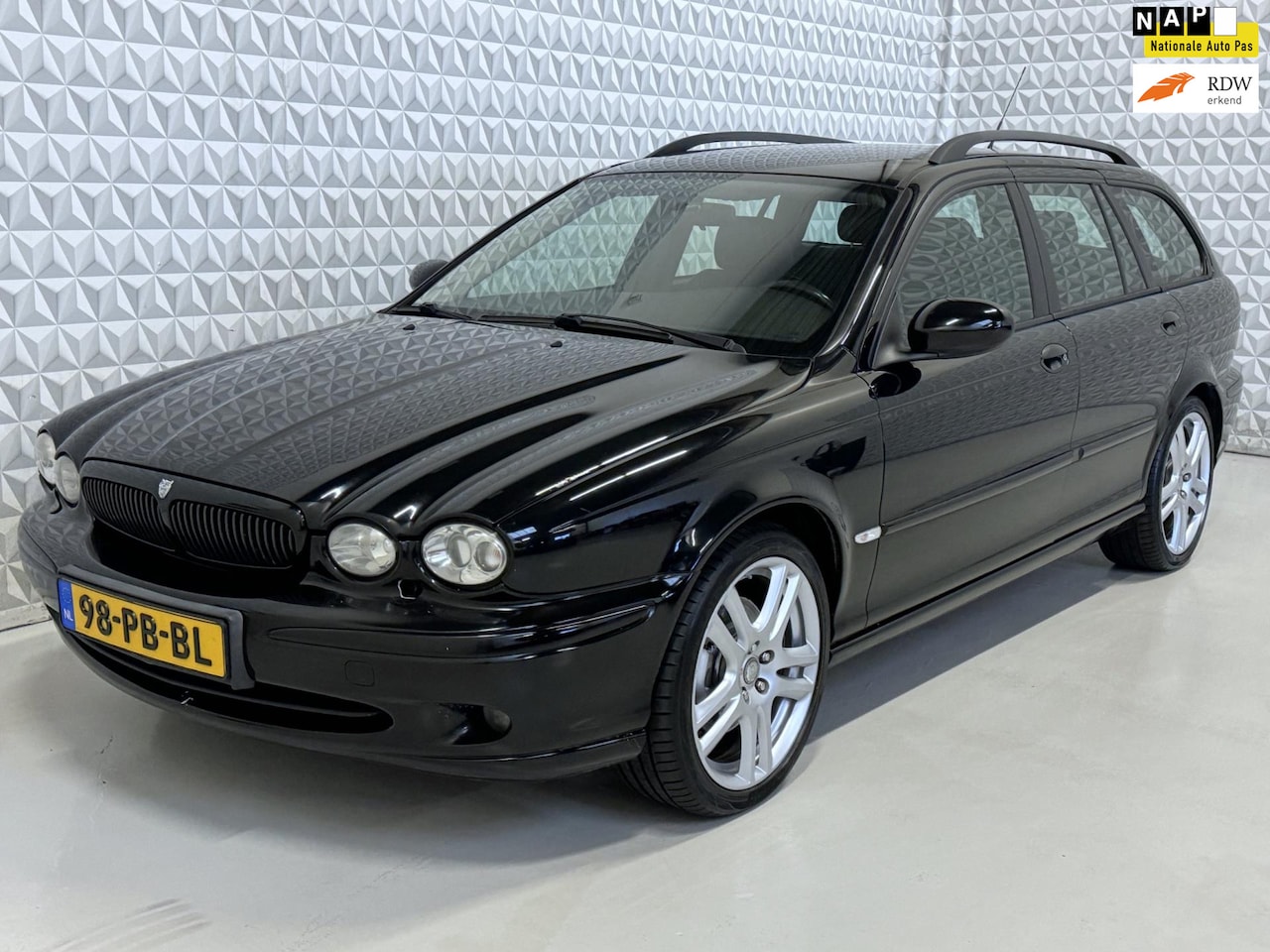 Jaguar X-type Estate - 2.5 V6 Sport AWD / 4X4 (2004) - AutoWereld.nl