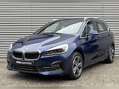 BMW 2-serie Active Tourer - 216i Corporate Executive Sport-Line / Elektrisch bedienbare achterklep / 17 inch licht met