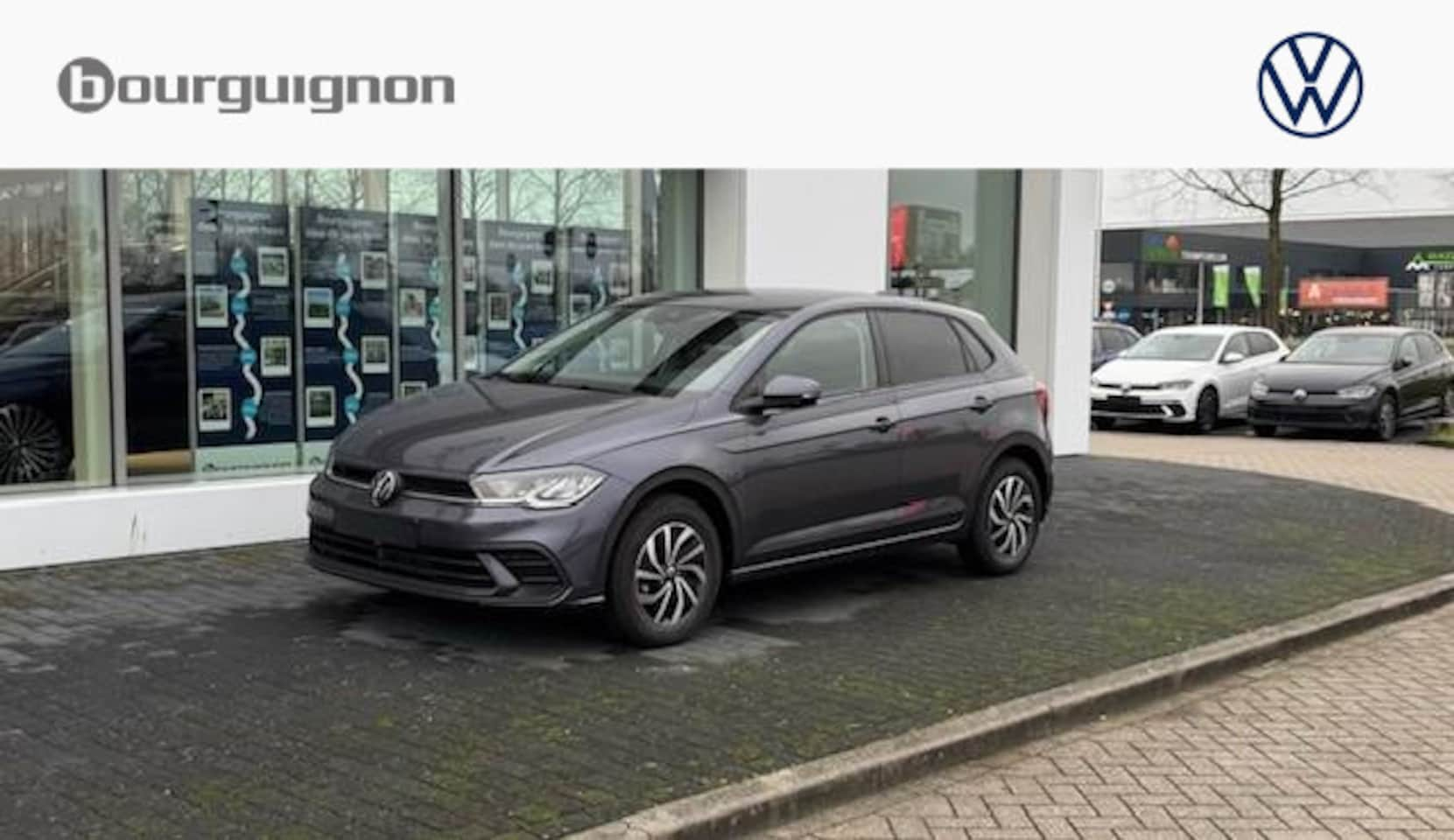 Volkswagen Polo - Life Edition 1.0 70 kW / 95 pk TSI Hatchback 5 ver sn. Hand | Camera | Travel Assist | App - AutoWereld.nl