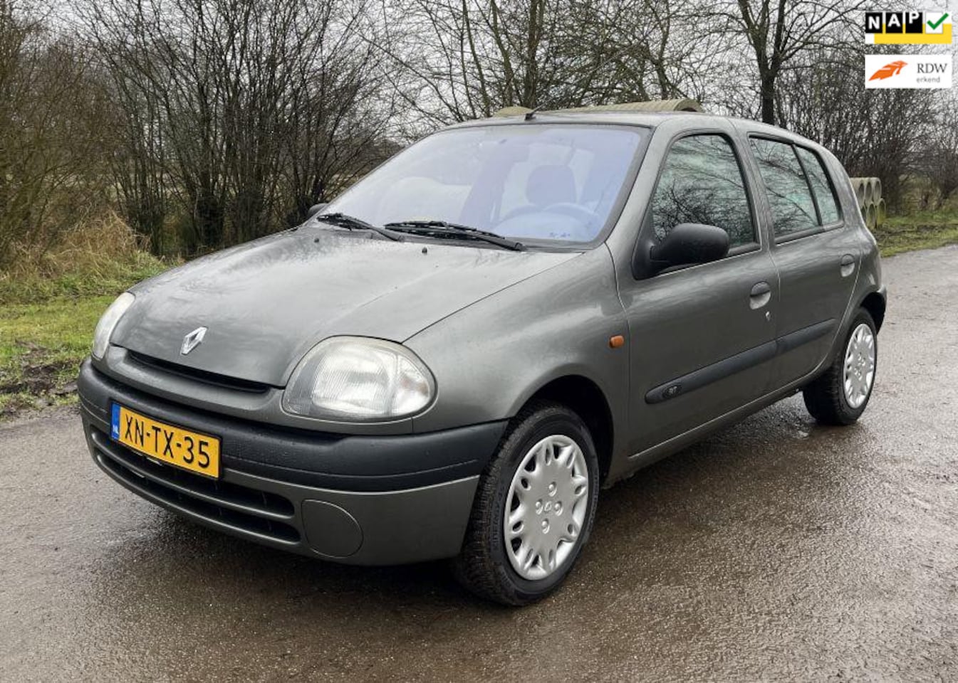 Renault Clio - 1.2 83000KM!!! Nieuwe APK Inruil is mogelijk - AutoWereld.nl