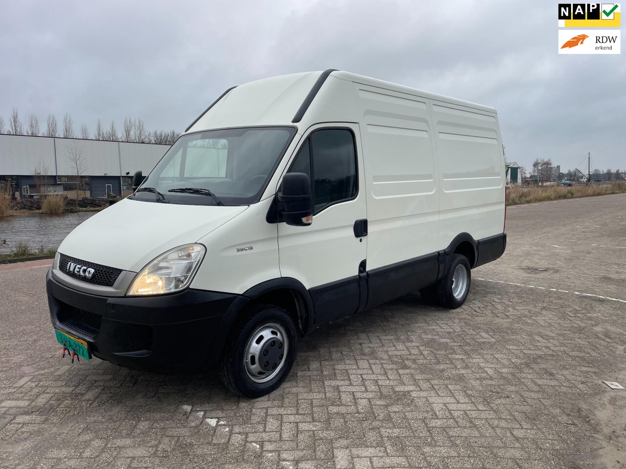 Iveco Daily - 35C11V 330 H3!EURO5!WEINIG KM:131000!APK:23-10-2025!DBL LUCHT!CRUIS CONTROLE!93KW&126PK!BA - AutoWereld.nl