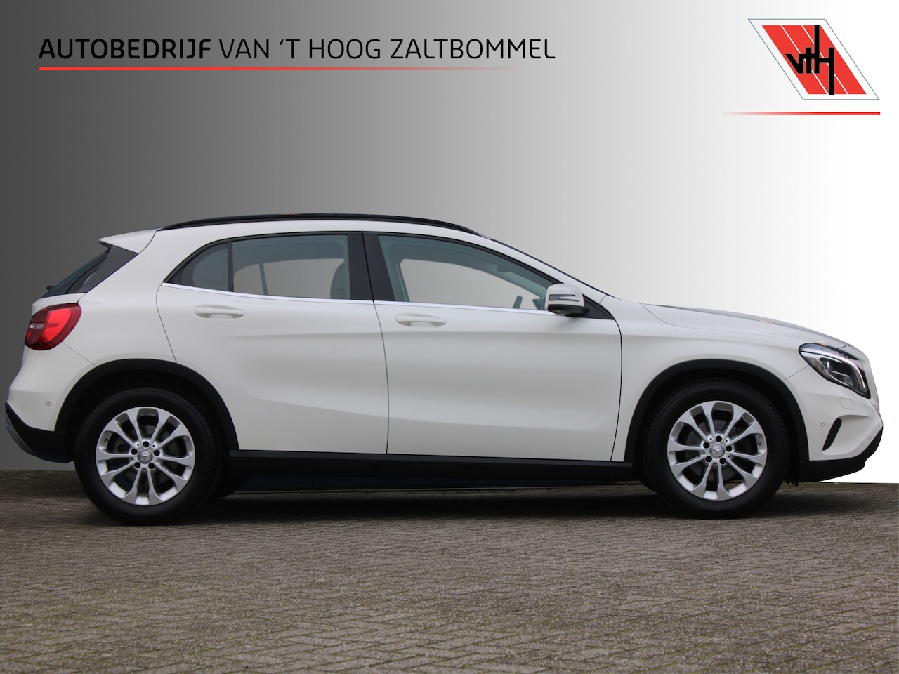 Mercedes-Benz GLA-Klasse - 180 AUT7 Ambition NAVI XENON CAMERA - AutoWereld.nl