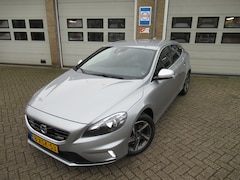 Volvo V40 - 1.6 T2 R-Design