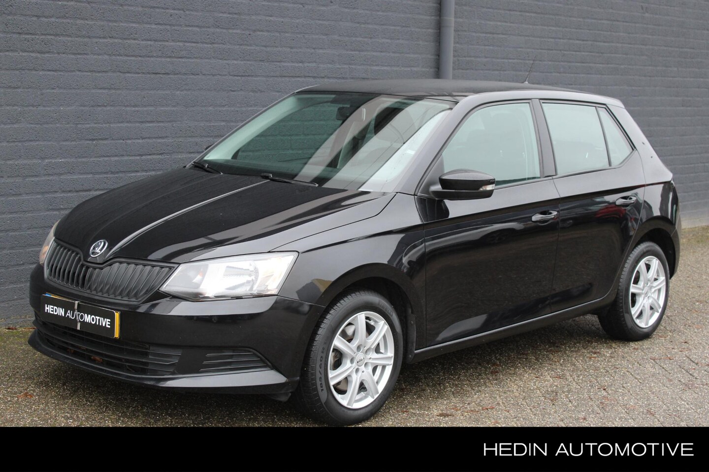 Skoda Fabia - 1.2 TSI Active DSG Automaat | Airco | Radio | LM-velgen - AutoWereld.nl