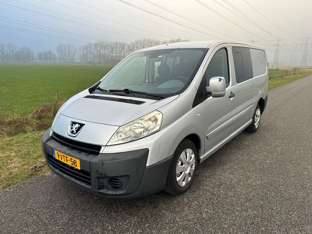 Peugeot Expert - 229 1.6 HDI L2H2 6 PERSOONS ! - AutoWereld.nl