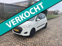 Hyundai i10 - 1.0 i-Drive Cool Airco/Navi/Apk/Car play android