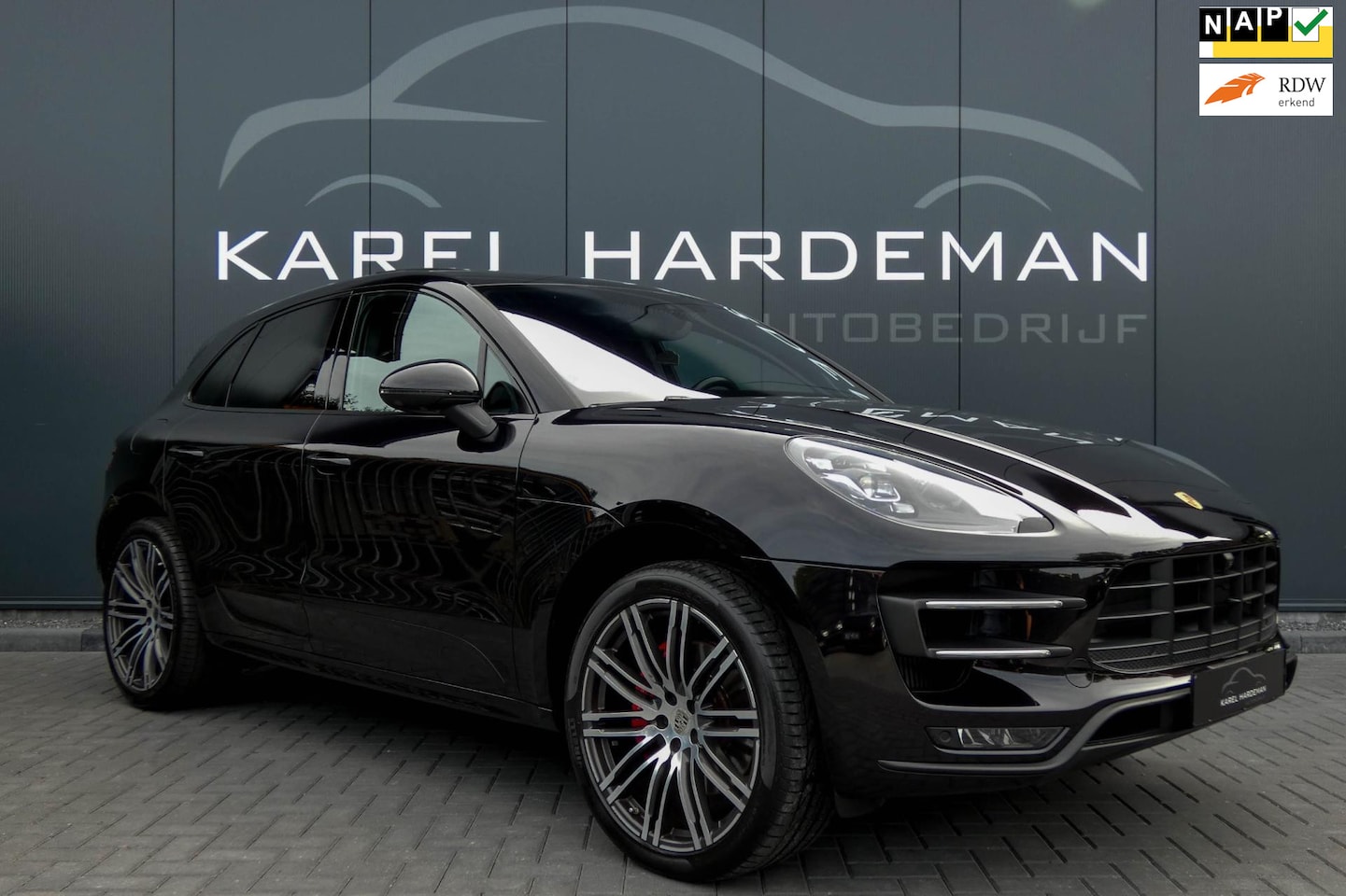 Porsche Macan - 3.6 Turbo | ADAPTIEVE CRUISE CONTROL | AFNEEMBARE TREKHAAK | STOEL VERKOELING EN VERWARMIN - AutoWereld.nl