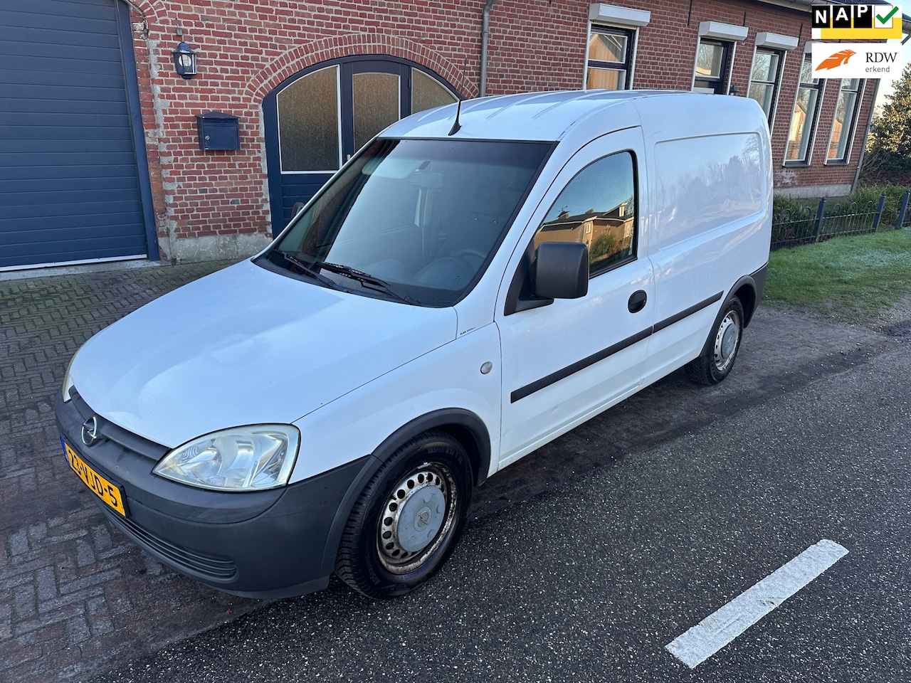 Opel Combo - 1.3 CDTi Comfort APK 22-03-2025 - AutoWereld.nl