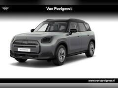 MINI Countryman - Electric E Classic M 66.5 kWh | Pakket M | Dak en spiegelkappen in Jetblack