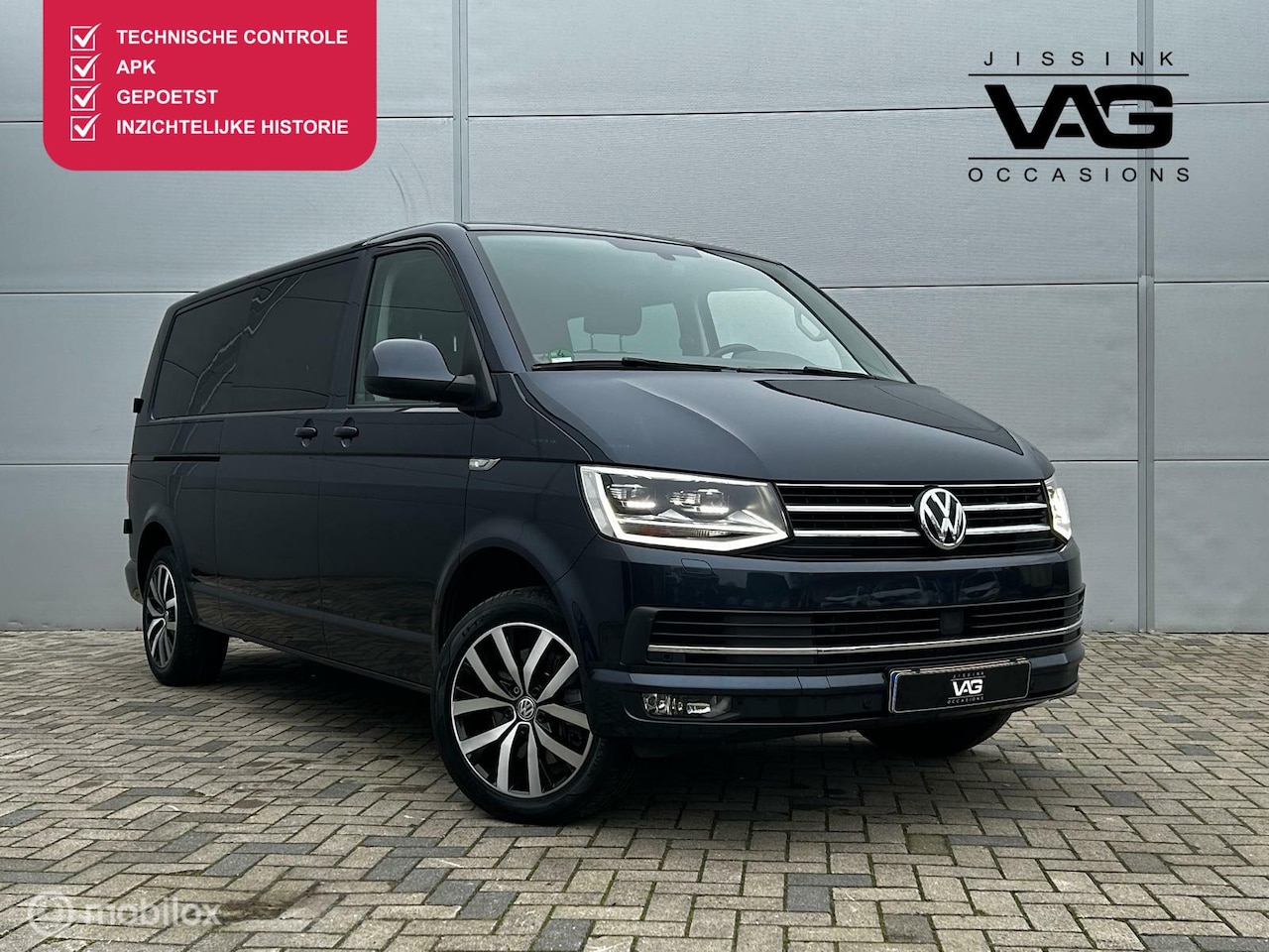 Volkswagen Transporter - 2.0 TDI L2H1 DC Highline Automaat LED - AutoWereld.nl