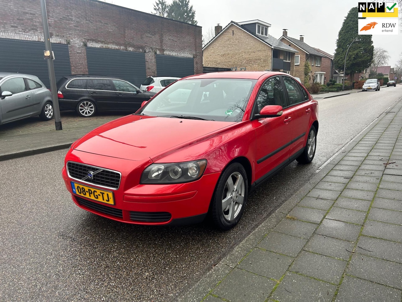 Volvo S40 - 2.4 AIRCO,ELEKT PAKKET,CRUISE,NIEUWE APK ! - AutoWereld.nl