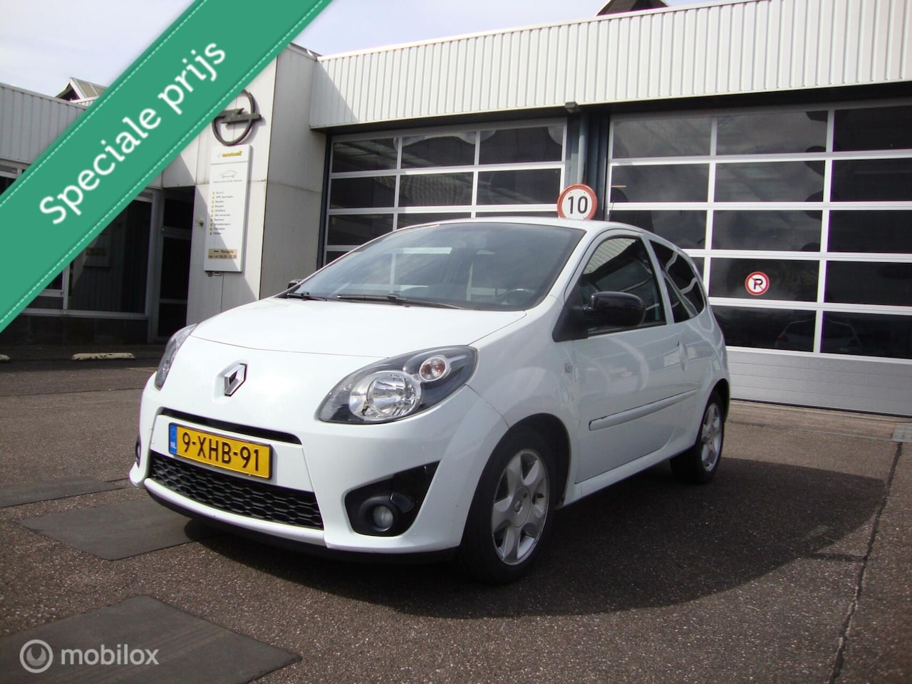 Renault Twingo - 1.2-16V Airco en N.a.p Apk 13-12-2025 , OUDEJAARSAANBIEDING geldig tot 31-12-2024 15.00uur - AutoWereld.nl