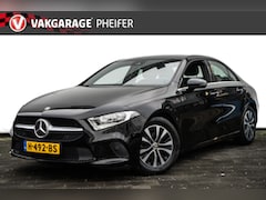 Mercedes-Benz A-klasse - 180 Aut. 136pk Business Solution Trekhaak/ Sportstoelen/ Navigatie/ Camera/ Climate contro