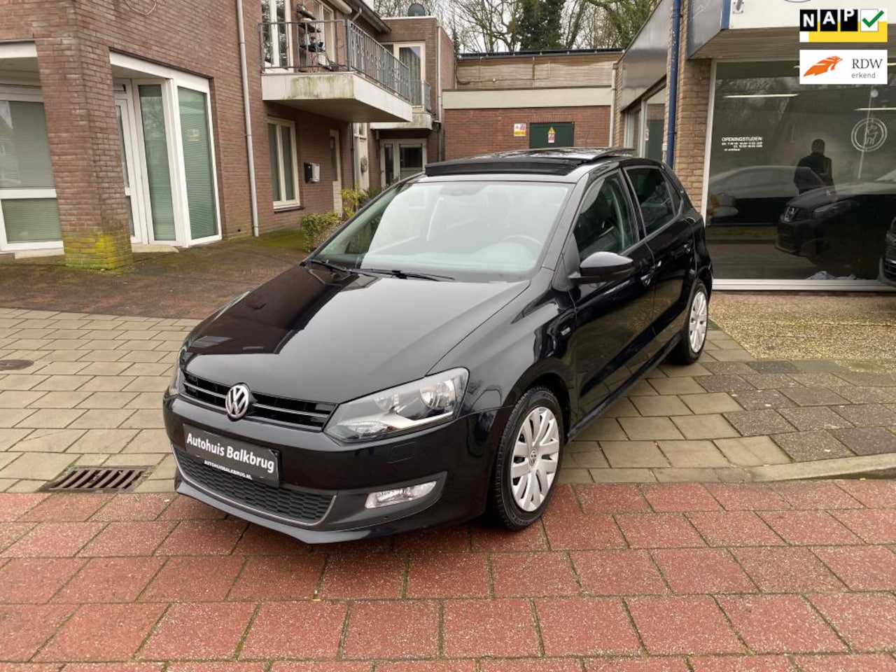 Volkswagen Polo - 1.2 TSI Highline LEER PDC PANORMADAK CRUISE AIRCO 5DRS 92427 KM - AutoWereld.nl