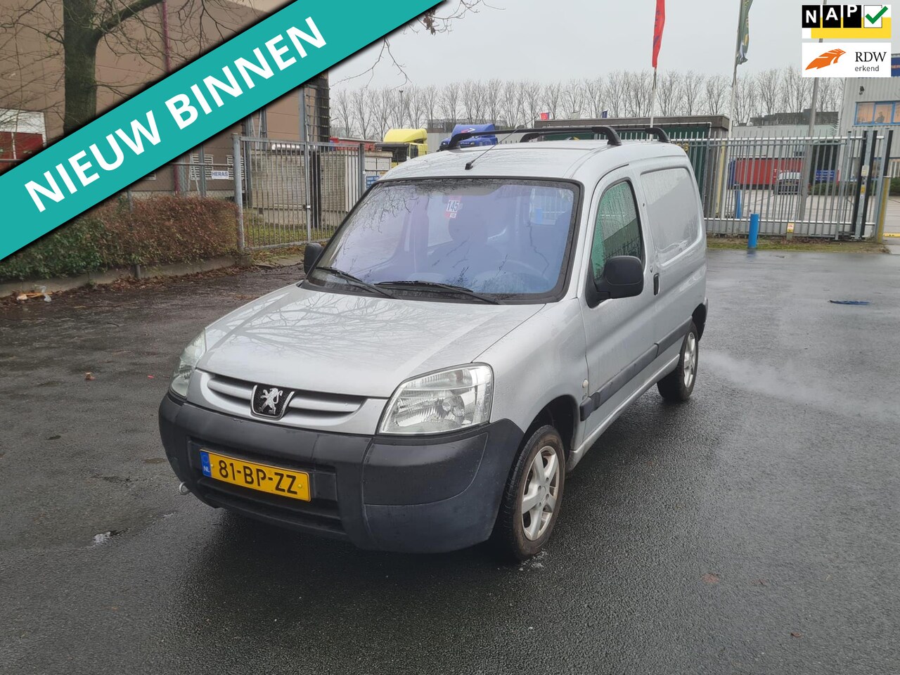 Peugeot Partner - 170C 2.0 HDI Avantage LEUKE BESTEL WAGEN MET LANGE APK - AutoWereld.nl