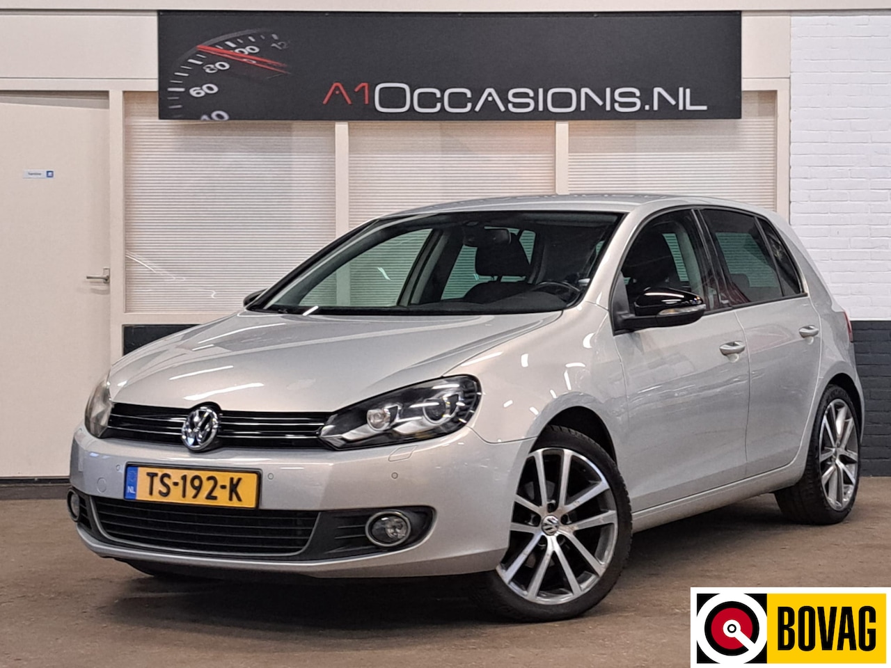 Volkswagen Golf - 1.4 TSI Highline + STOELVERWARMING !! - AutoWereld.nl