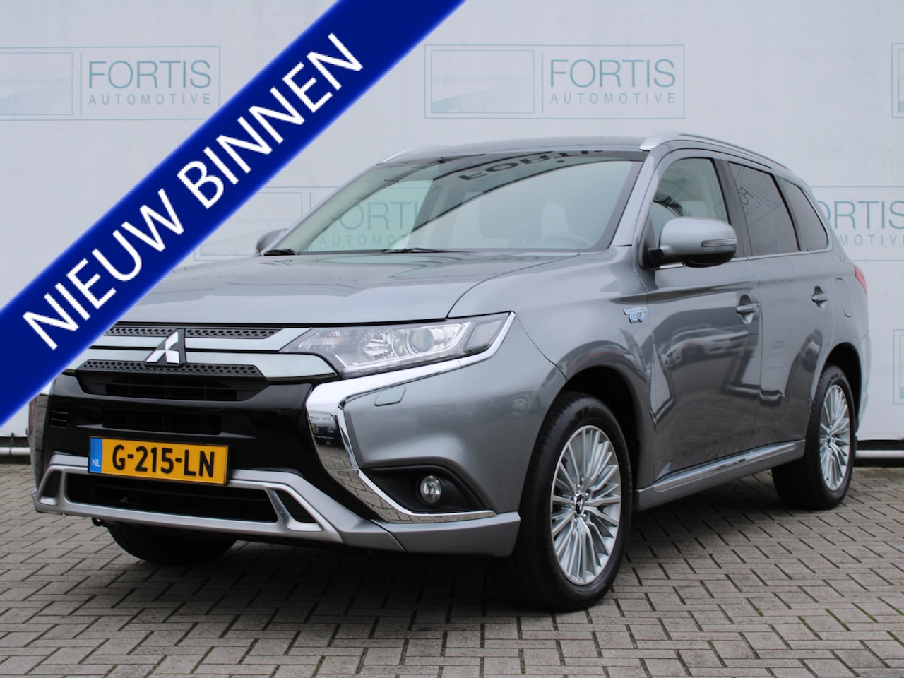 Mitsubishi Outlander - 2.4 PHEV Pure+ NL AUTO | CAMERA | CARPLAY | STOELVERW | - AutoWereld.nl