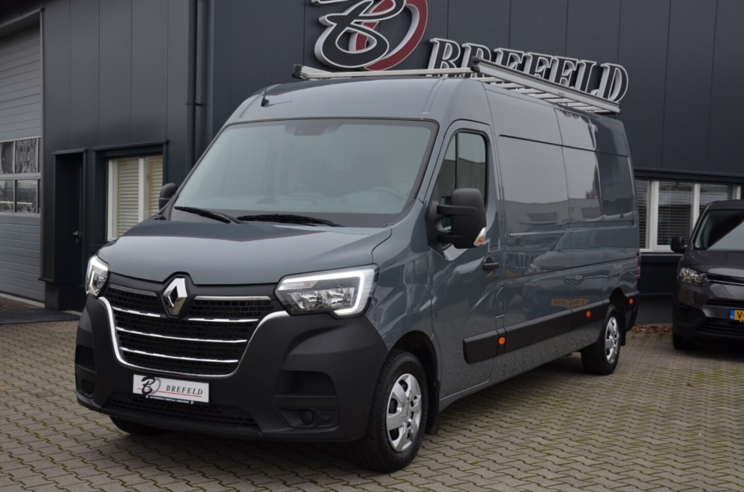 Renault Master - T35 2.3 145 L3 H2 - AutoWereld.nl