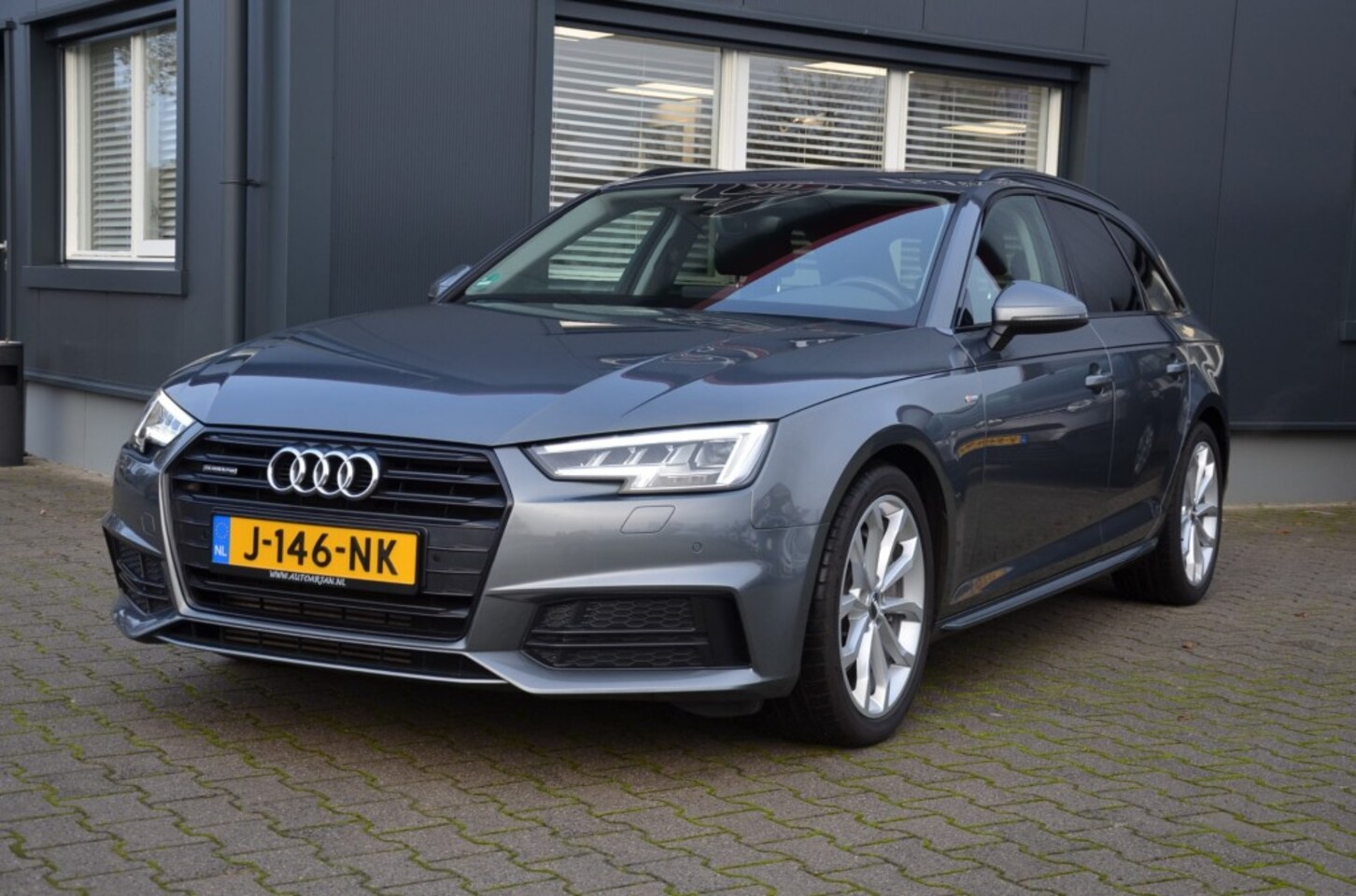 Audi A4 - 2.0 TFSI 252PK Quattro Automaat S-Line - AutoWereld.nl