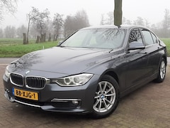 BMW 3-serie - 320D Navigatie Cruise-control Bleutooth Leder