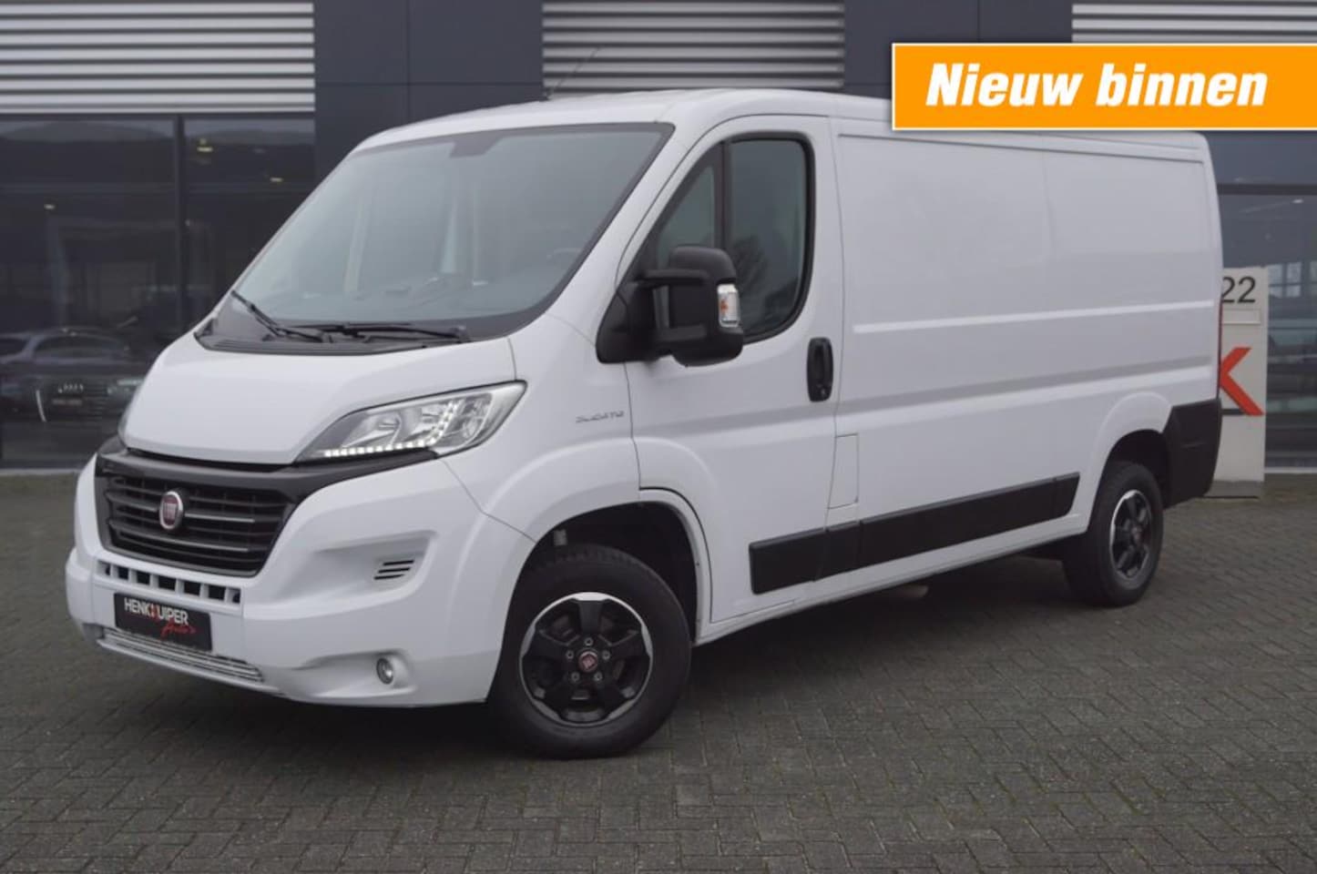 Fiat Ducato - 2.3 Multi Jet 130pk L2H1 30 / Navi / Trekhaak / Climate control - AutoWereld.nl