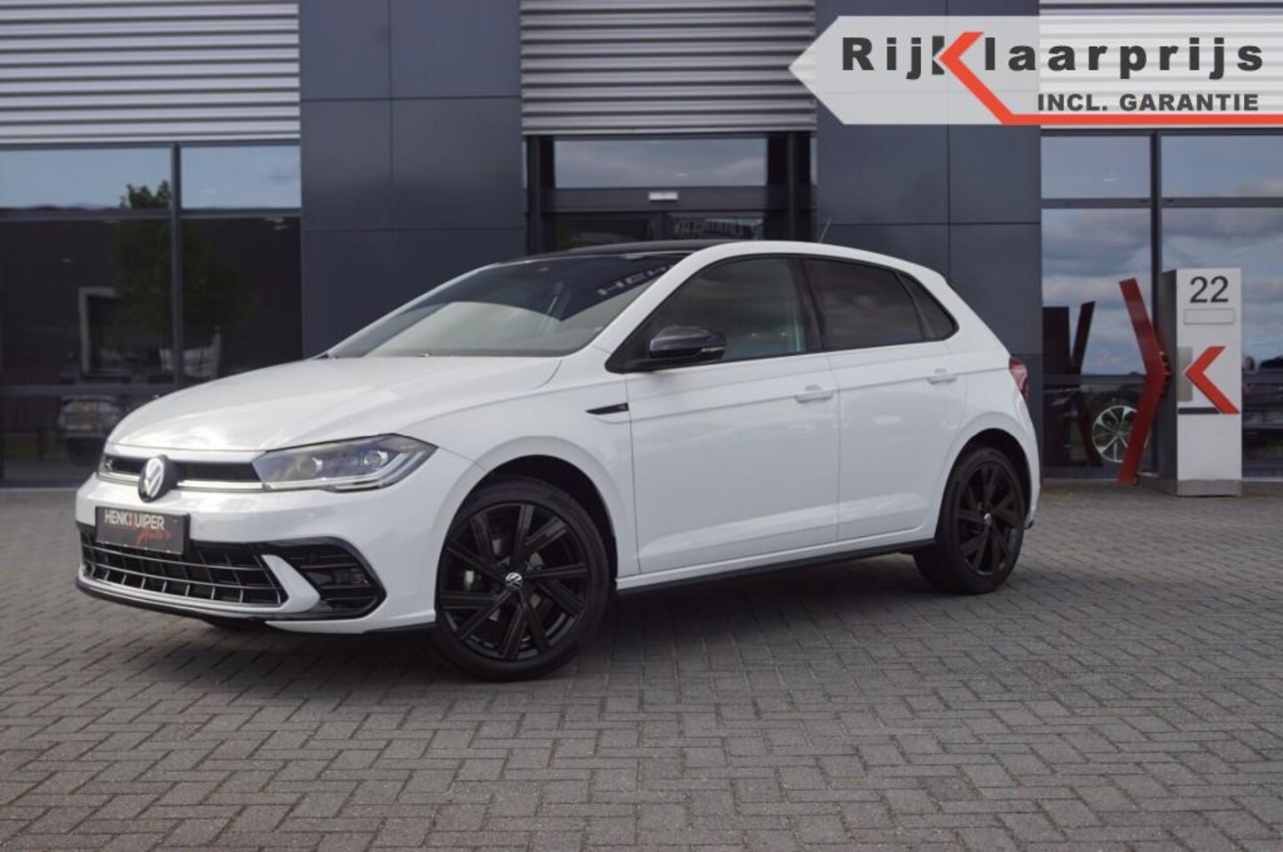 Volkswagen Polo - 1.0 TSI DSG R-Line Black/ Camera / Virt. cockpit /IQ LED/17LM / - AutoWereld.nl