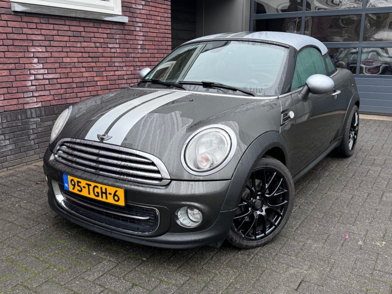 MINI Coupé - COOPER / 1.6 AUTOMAAT / CHILLI / UNIEK / RIJKLAAR - AutoWereld.nl