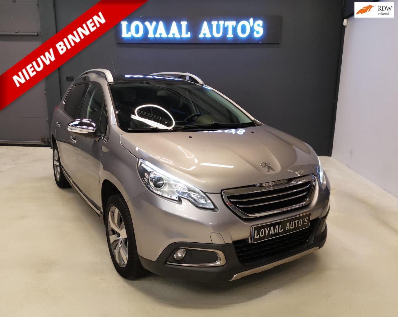 Peugeot 2008 - 1.2 VTi Allure Pack Premium Plus | AUT | NAVI | AIRCO | CRUISE | PDC | GLAZEN-DAK | NAP | - AutoWereld.nl