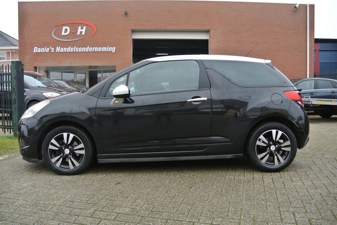 Citroën DS3 - 1.6 VTi So Chic airco automaat inruil mogelijk nap - AutoWereld.nl