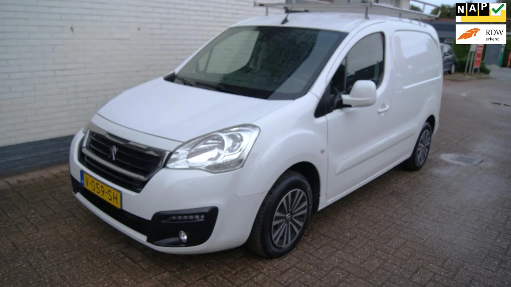 Peugeot Partner - 100PK Premium Pack S&S navi/cruise/trekhaak/imperiaal - AutoWereld.nl