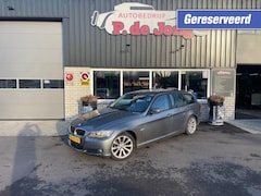 BMW 3-serie - 318I HIGH EXECUTIVE (Gereserveerd)