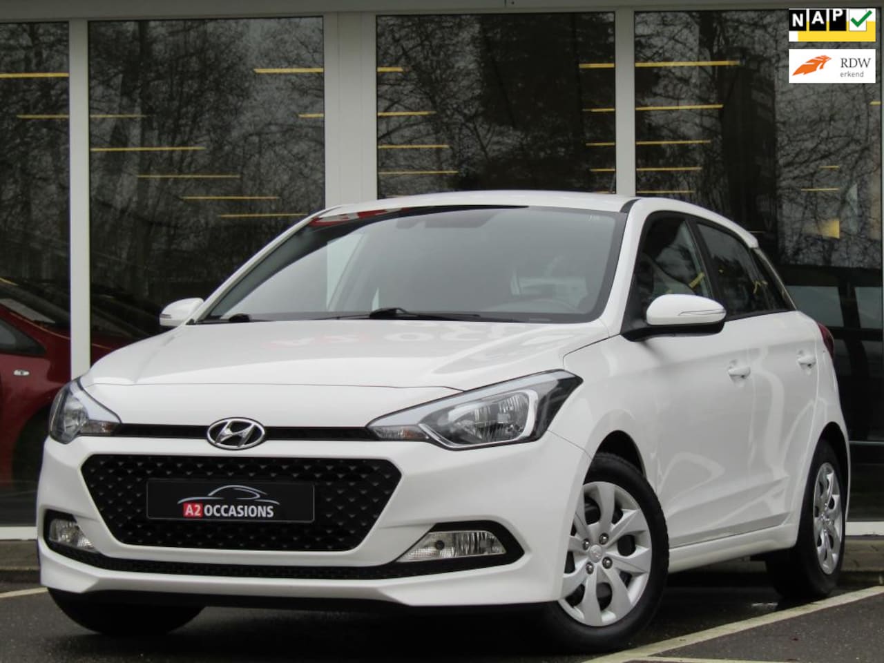 Hyundai i20 - 1.2 85pk (4 cilinder) Bluetooth/Cruise/Stoelverwarming/Stuurverwarming/Airco - AutoWereld.nl