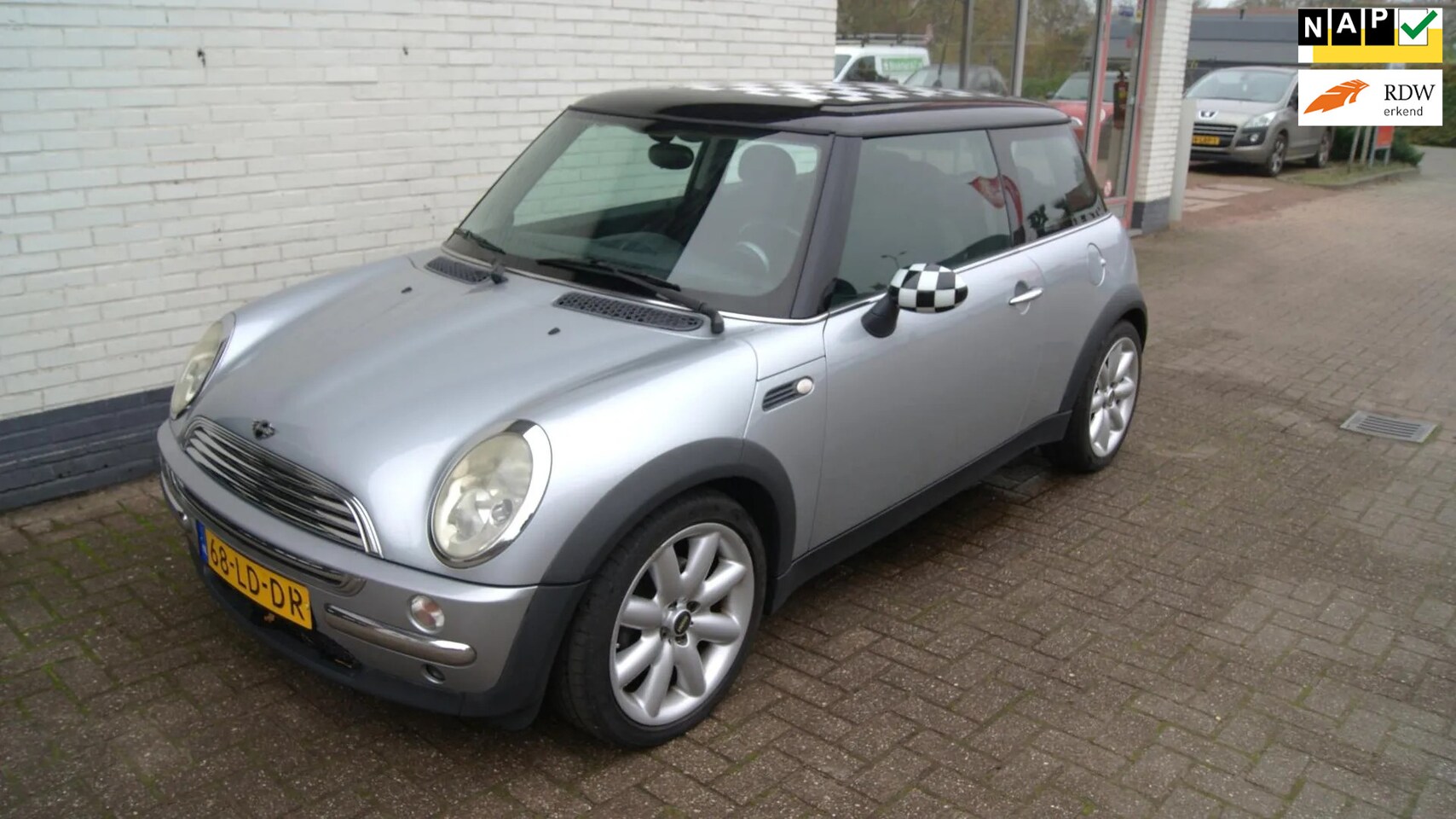 MINI Cooper - Mini 1.6 Pepper Pano dak - AutoWereld.nl