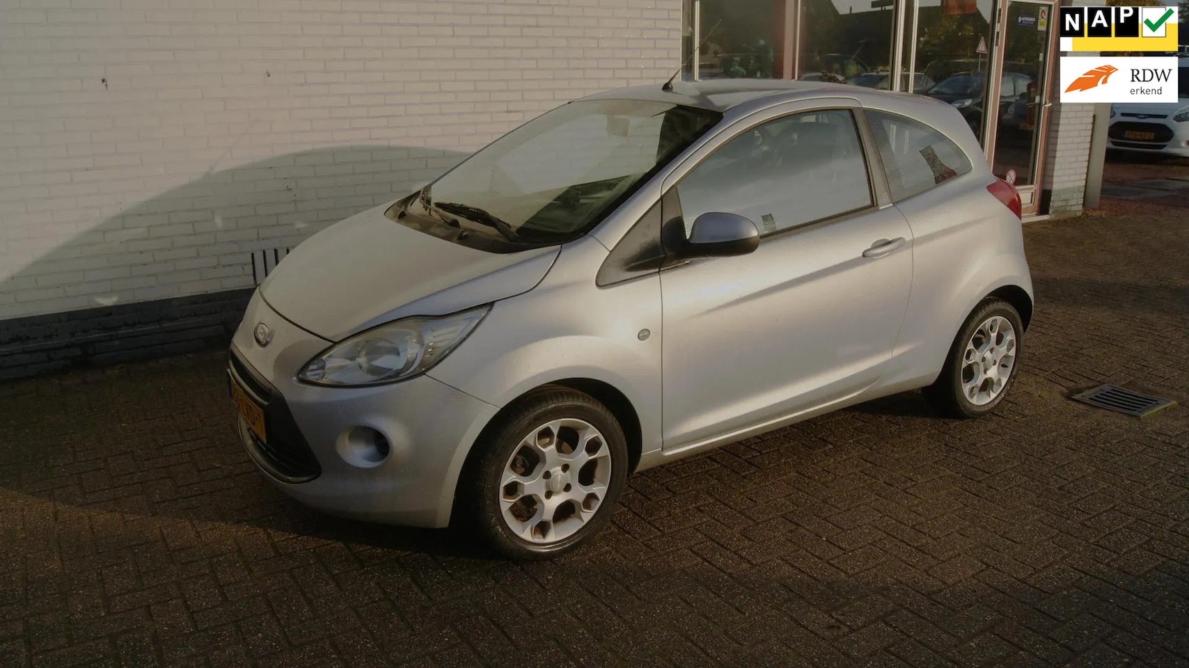 Ford Ka - 1.2 Cool&Sound RIJKLAARPRIJS incl grote beurt en apk ! - AutoWereld.nl