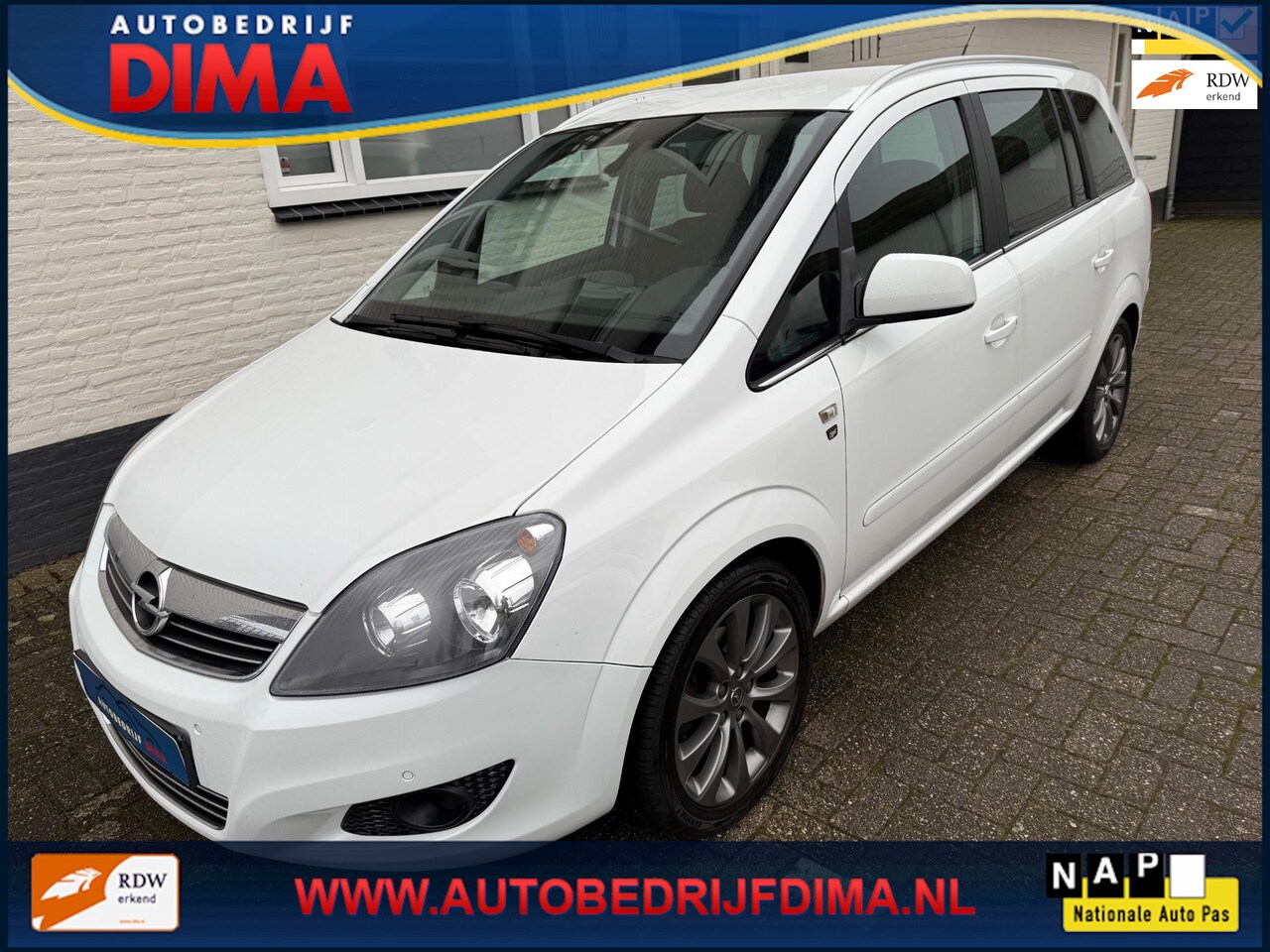 Opel Zafira - 1.8 111 years Edition OPC Line Interieur/ Navi/ ECC/ Cruise Control/ PDC/ Stoelverwarming - AutoWereld.nl