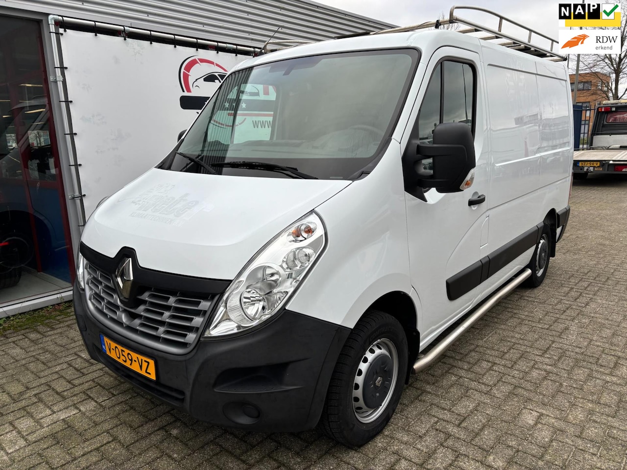 Renault Master - T33 2.3 dCi L1H1 T33 2.3 dCi L1H1 - AutoWereld.nl