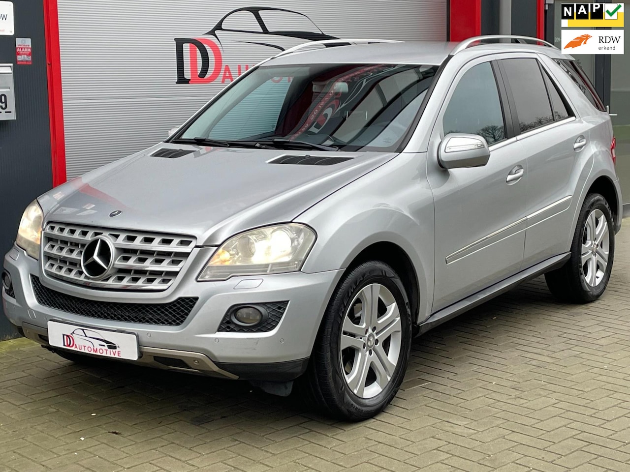 Mercedes-Benz M-klasse - 350 CDI Prestige CARPLAY/PDC/XENON/EURO5/SPORTPAKKET/NAVI/TREKHAAK - AutoWereld.nl