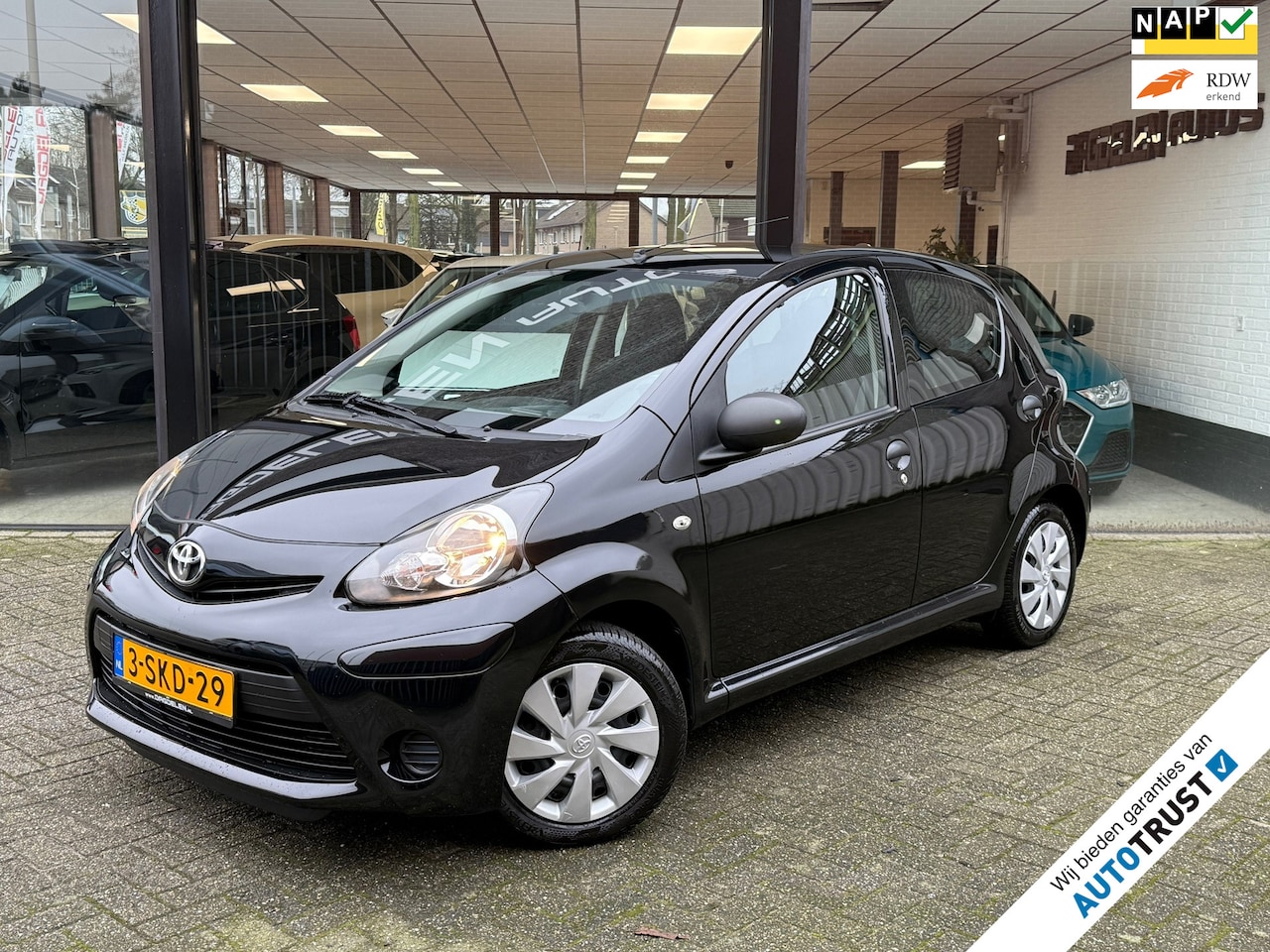 Toyota Aygo - 1.0 VVT-i 5drs 1e EIG | AIRCO | ELEKTR PAK | NAP - AutoWereld.nl